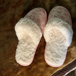 FIORA WFK-175 FAUX FAUR COLLAR LINING .L- 8/9 All man made material .like new